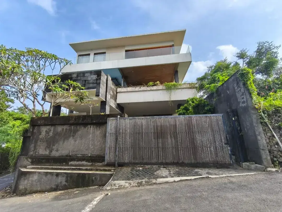For Sale/Lease Monthly or Yearly Luxury Modern Villa With Big Stunning Pool And Sea View 3 Floor In Goa Gong, Jimbaran. - Image 6 of 10
