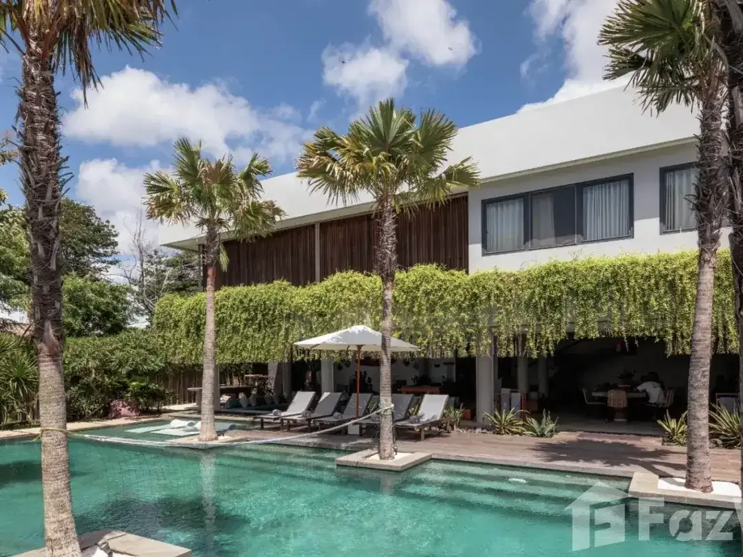 9 Bedroom Villa for sale in Uluwatu, Bali - Image 2 of 10