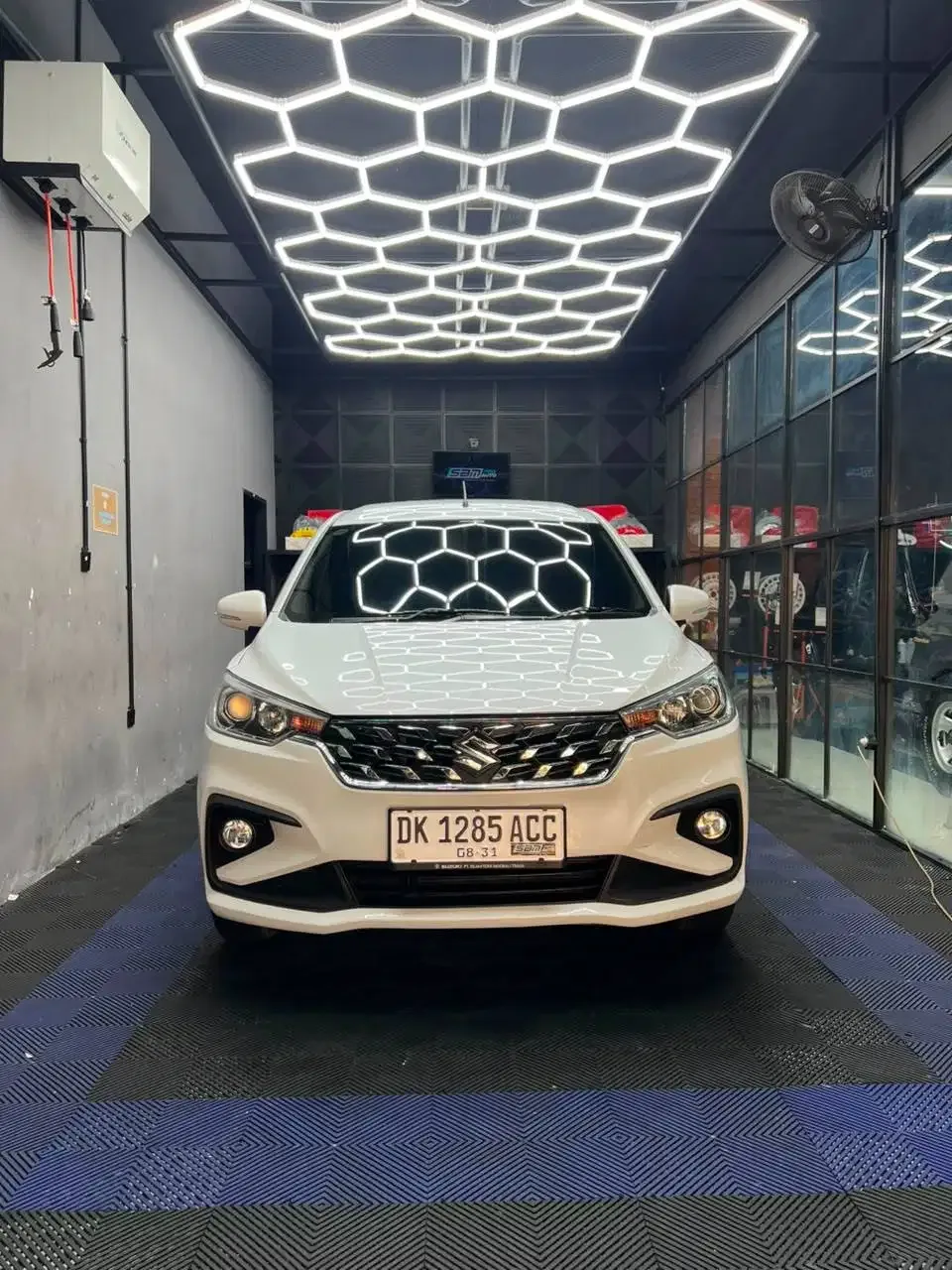 ERTIGA GX HYBRID 2022 PUTIH AT ASLI BALI - Image 5 of 10