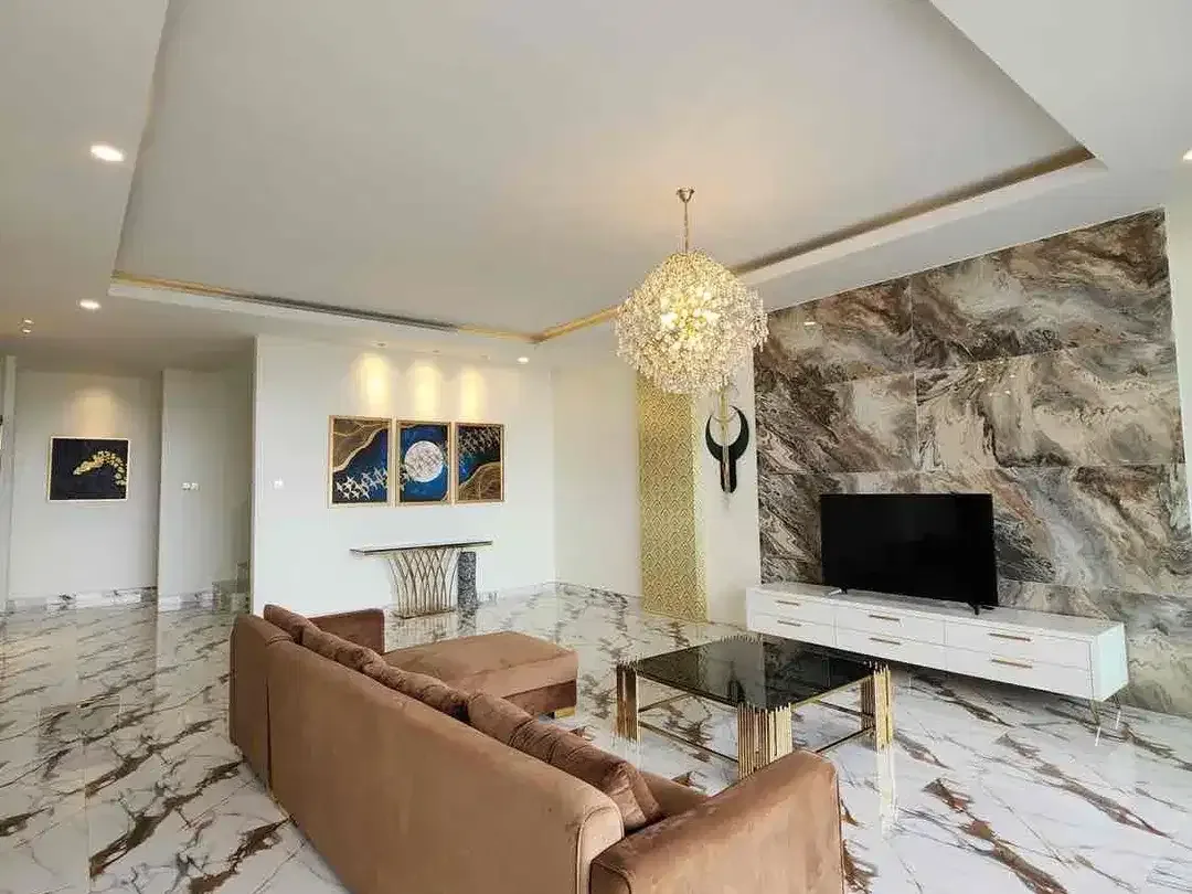 Dijual Luxury Villa di Jimbaran Dengan Spectacular View Airport, Laut, Tol dan Gunung - Image 1 of 10