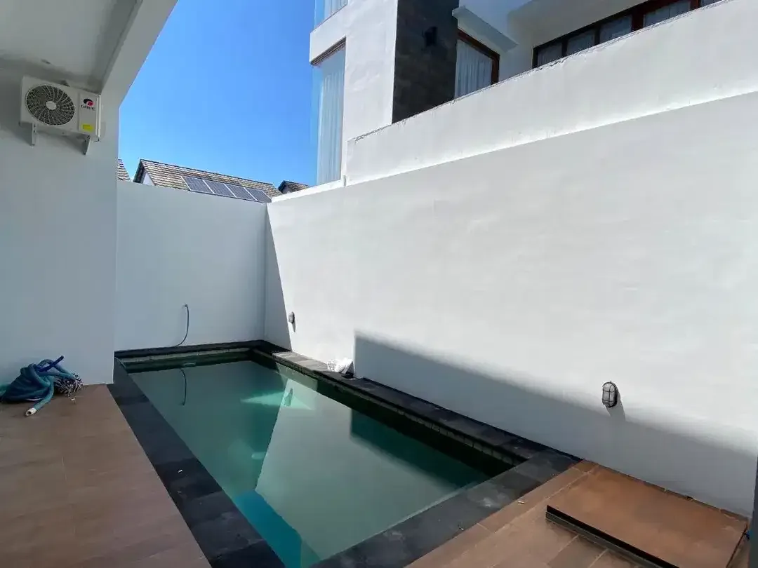 Freehold Tropical Minimalist Villa dengan Akses Jalan 12 Meter di Kawasan Elite Nusa Dua - Image 6 of 10