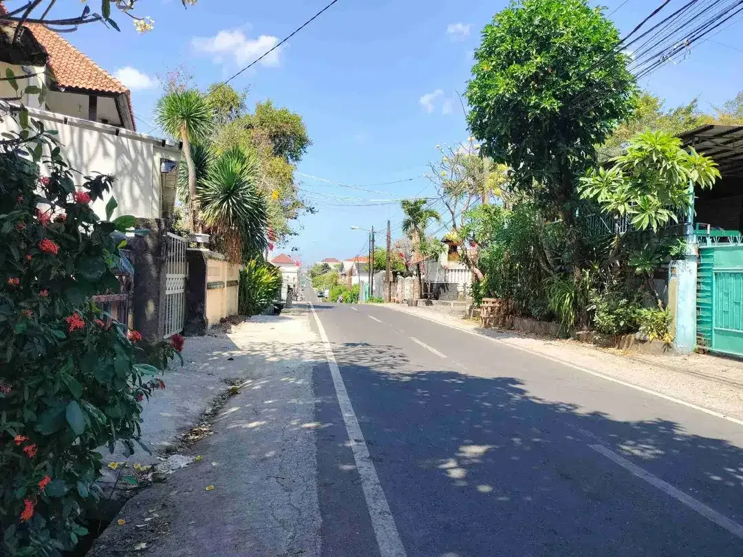 TANAH BULUH INDAH BONUS BANGUNAN RUMAH LANTAI I COCOK UNTUK KANTOR ATAU GUDANG KARNA BERADA DIKAWASAN ZONA PERDAGANGAN DAN JASA - Image 7 of 7