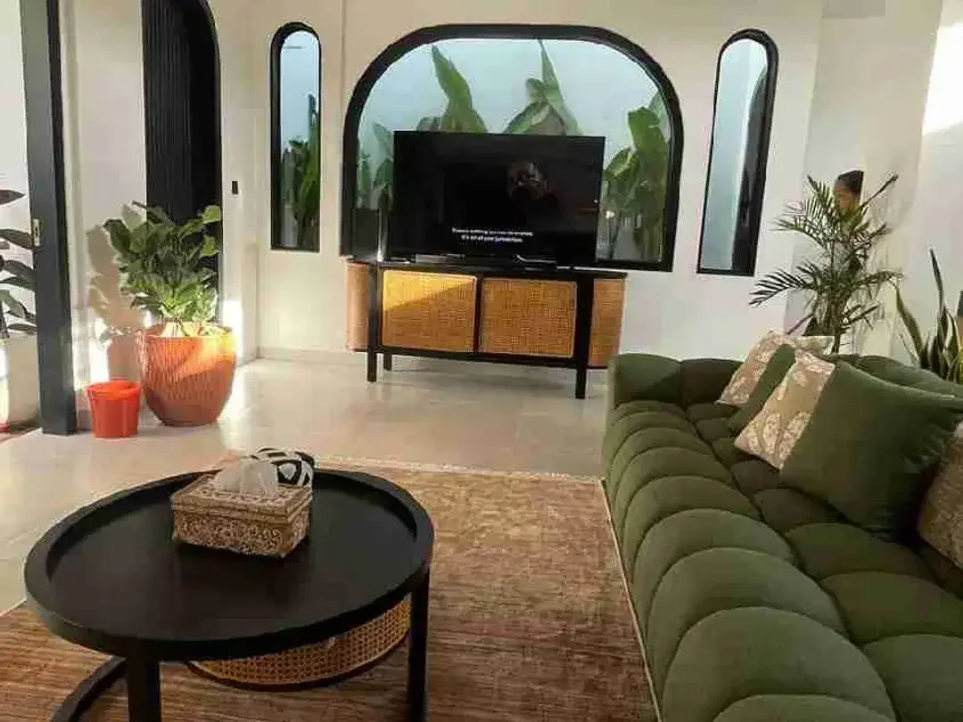 Villa Mewah 2 Lantai Full Furnished di Puri Gading Jimbaran - Image 2 of 10