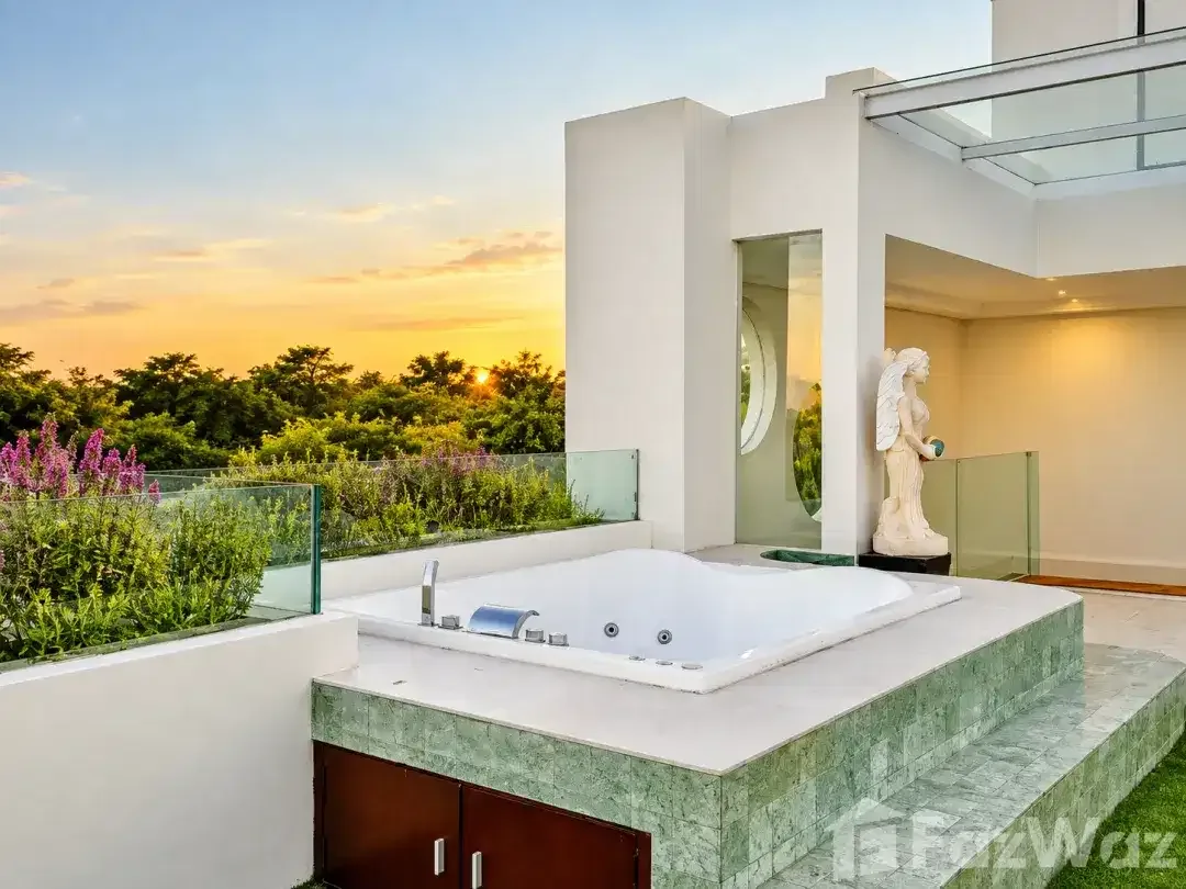 4 Bedroom Villa for sale in Sanur, Bali - Image 1 of 10