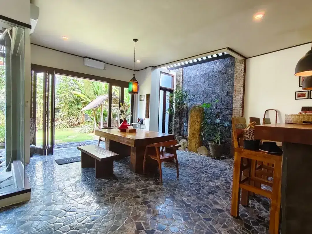 Beachside Villa For Sale at Tourism Sanur Area - Image 8 of 10