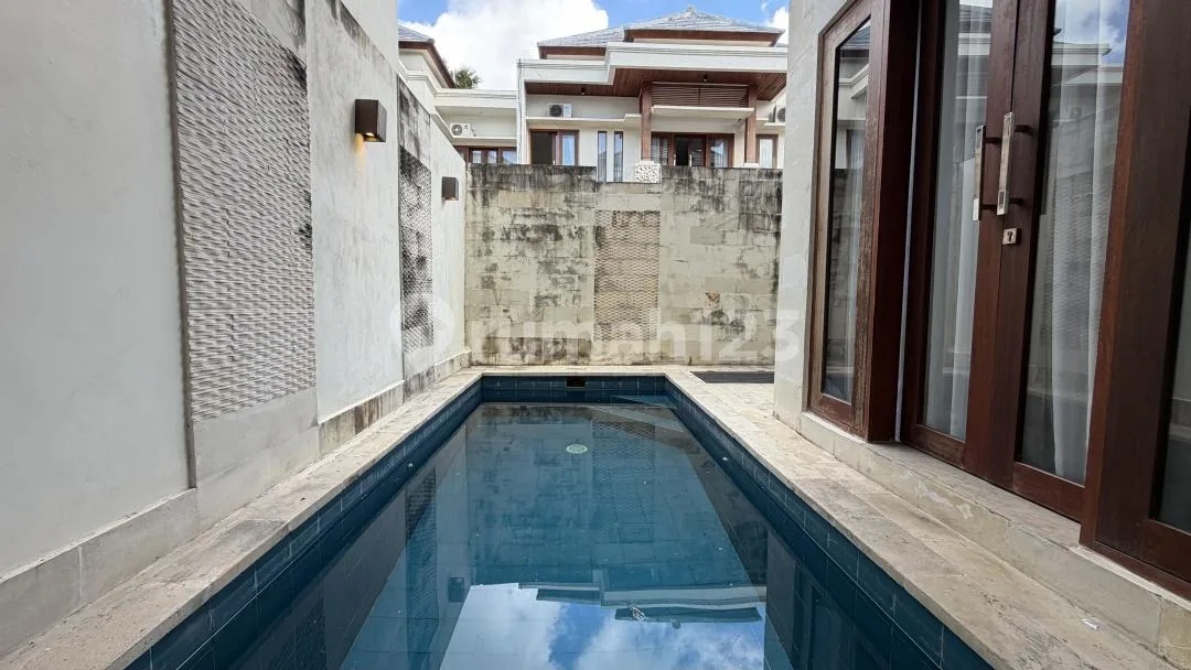 Cozy Villa 3 Bedrooms In One Gate Cluster Close To Sanur Beach - Image 1 of 4