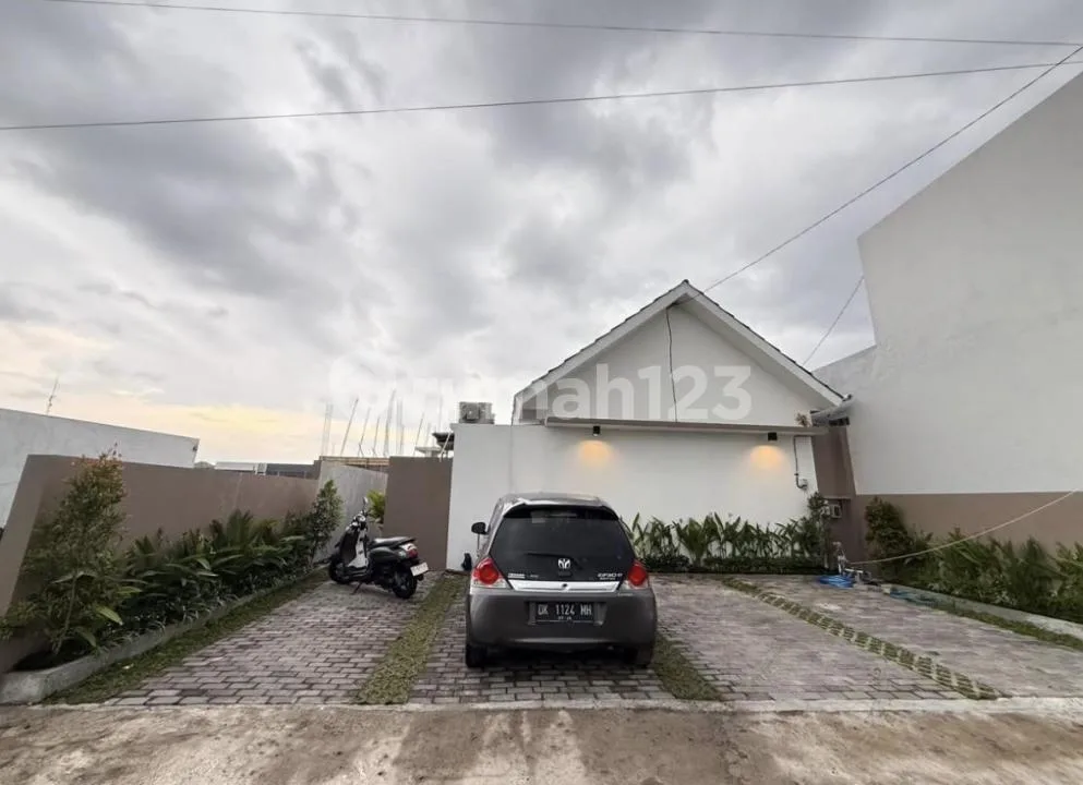 Kontrakan Minimalis Semi Villa Kesiman Denpasar Timur - Image 1 of 4