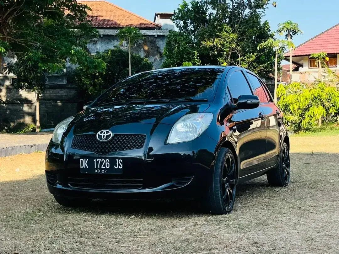 Yaris e 2007 manual - Image 2 of 10