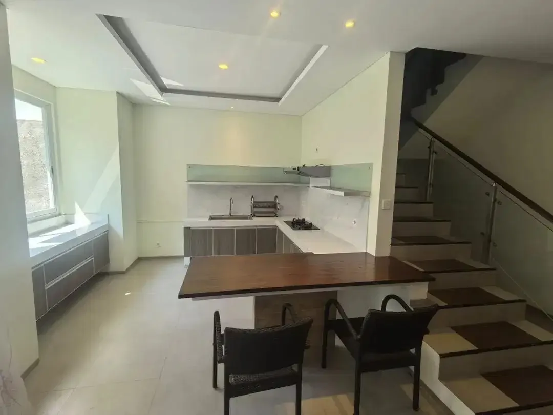 villa di sanur denpasar, semi furnish, lokasi strategis,dkt mall - Image 5 of 10