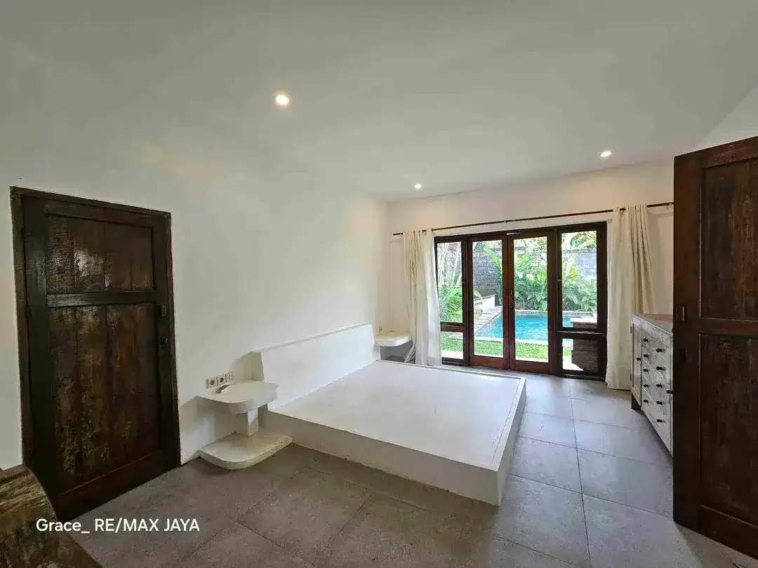 Serene 2 Bedroom Tropical Villa at Kerbokan, near by Lollypop School - Image 6 of 8