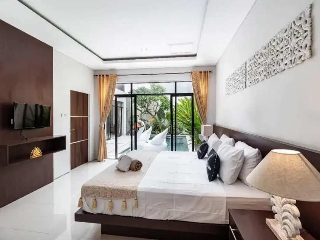 4 BR villa in Kerobokan Seminyak - Image 4 of 10