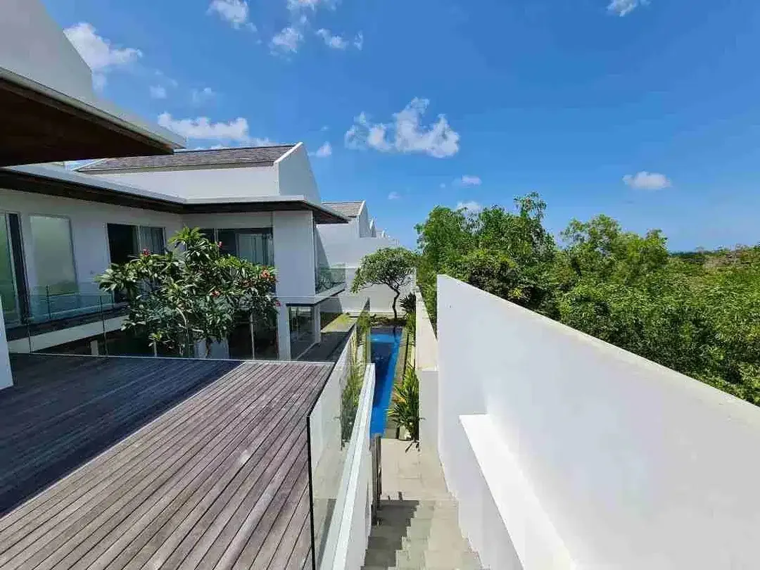 DI Jual villa yang terletak Di Ungasan dengan pemandangan yg asri area perbukitan dan laut - Image 4 of 10