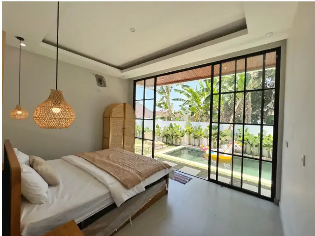 BRAND NEW 2 BEDROOMS MINIMALIST  VILLA NEAR CANGGU - Image 7 of 10