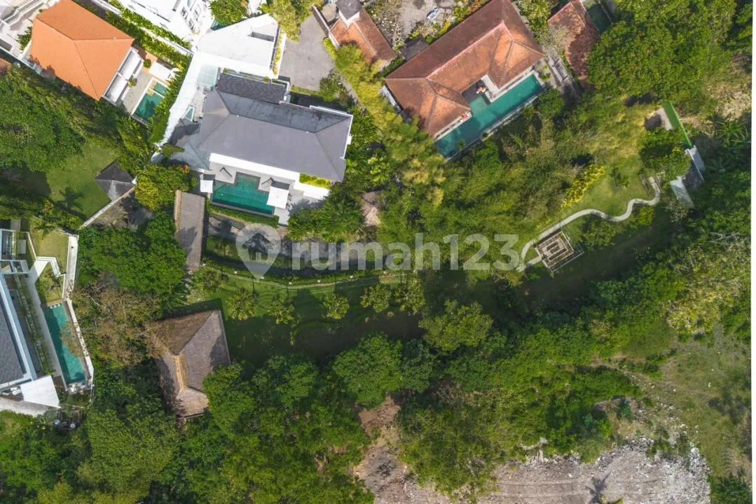 Luxury Riverside Estate With 2825Sqm Freehold Land In Pererenan - Image 1 of 4