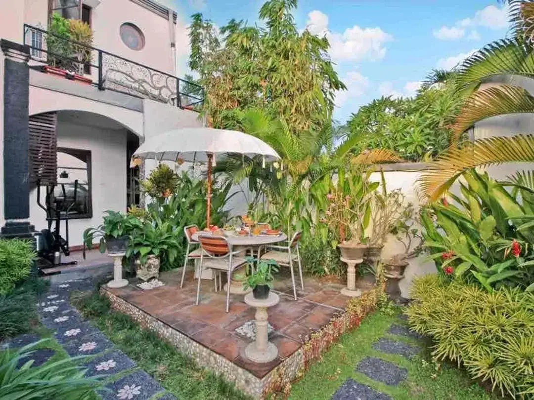 Di jual Villa Lantai 2
Lokasi di Kerobokan kuta badung bali - Image 2 of 10