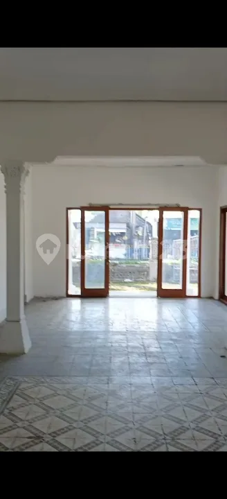 Dikontrakan Rumah Pusat Kota Karangasem Cocok untuk Kantor dan Tempat Tinggal - Image 4 of 4