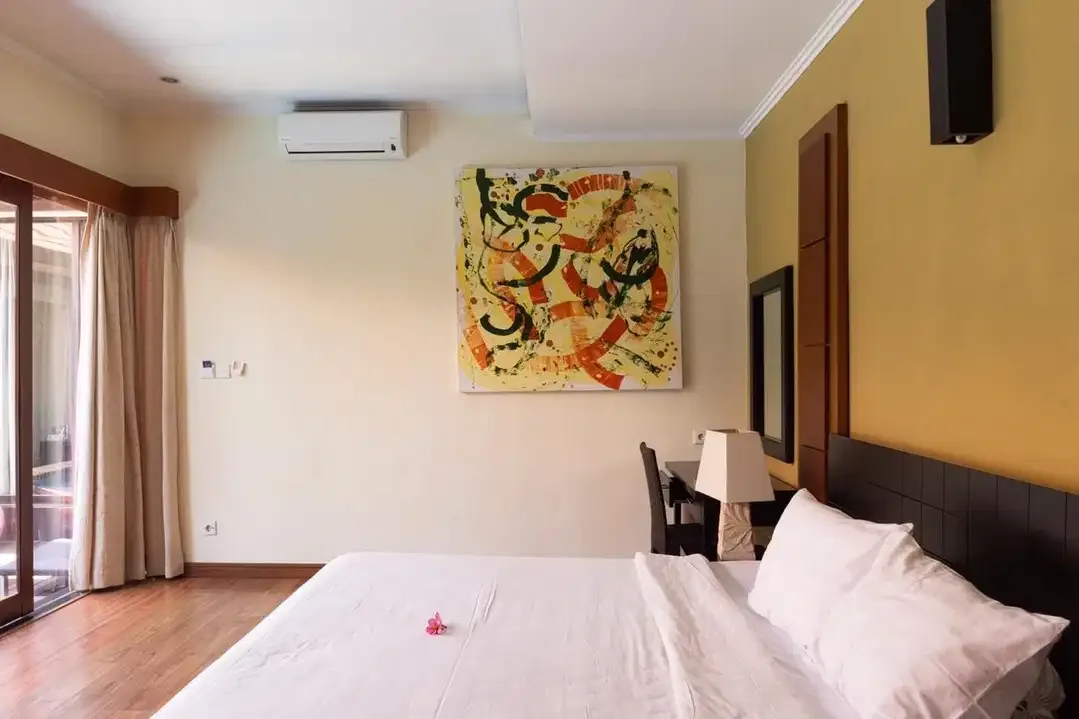 FOR SALE COZY 2 BR VILLA FOR SALE IN SEMINYAK-BALI - Image 6 of 6