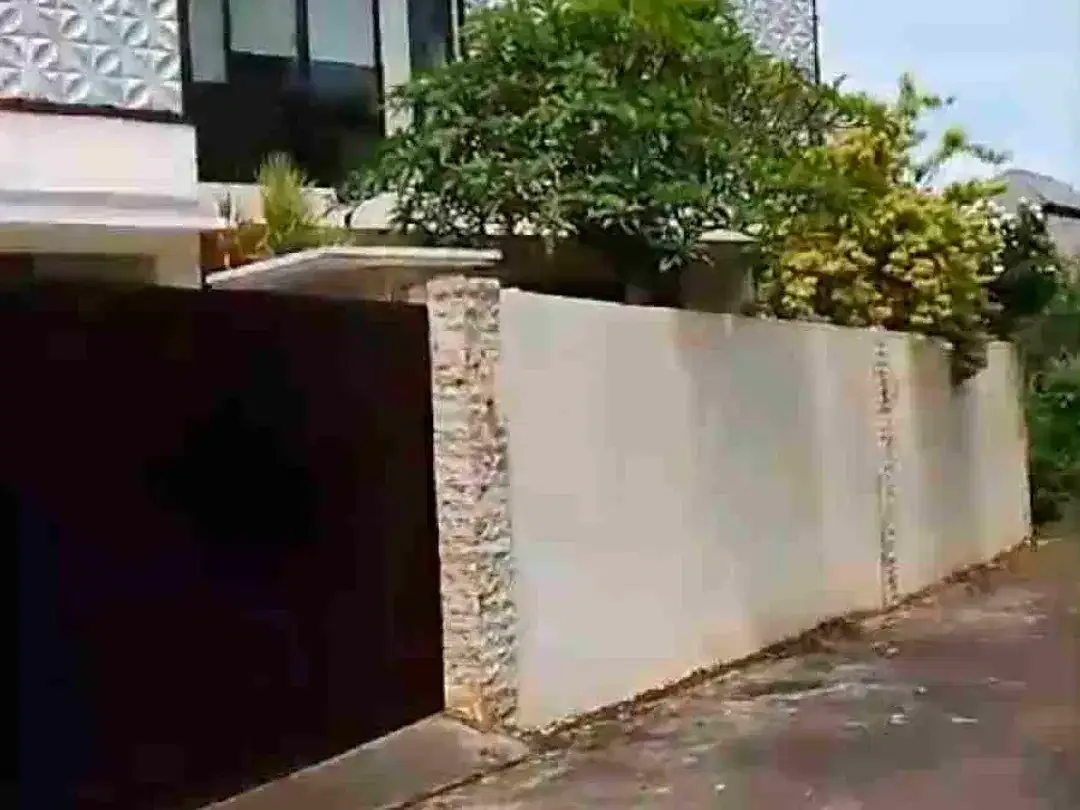 Di jual tanah luas 750 M2/ 7.5 are kawasan villa dan perumahan di kampial Benoa Kuta Selatan - Image 7 of 10