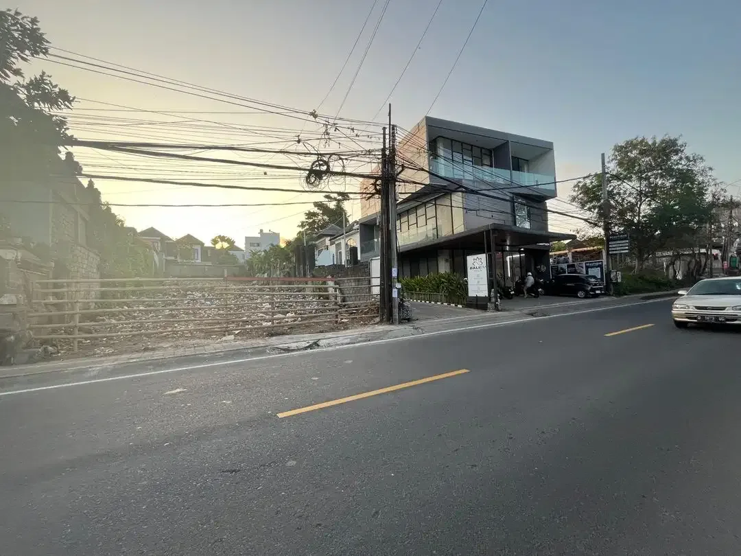 Tanah Komersial Jl Uluwatu Jimbaran dekat Sidewalk - Image 1 of 6