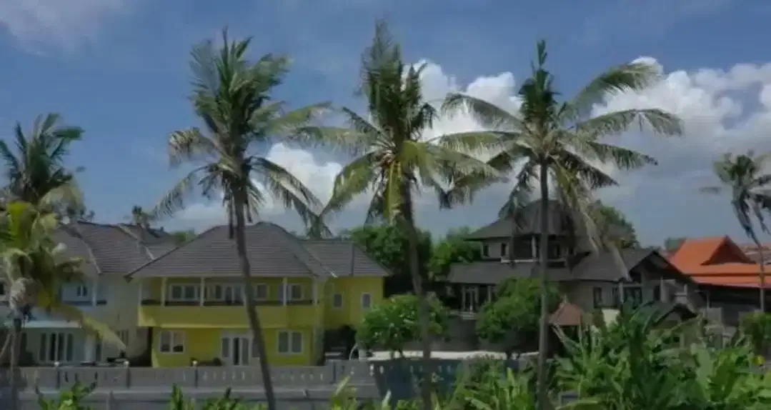 Raya pabean beach bali view gunung utara dan pantai - Image 1 of 10