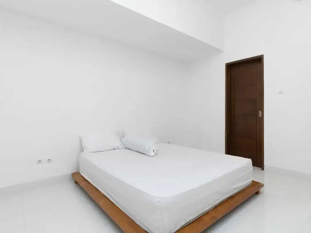 3 Bedroom Private Villa with Pool for Yearly Rental in Kerobokan Bali - Image 3 of 10