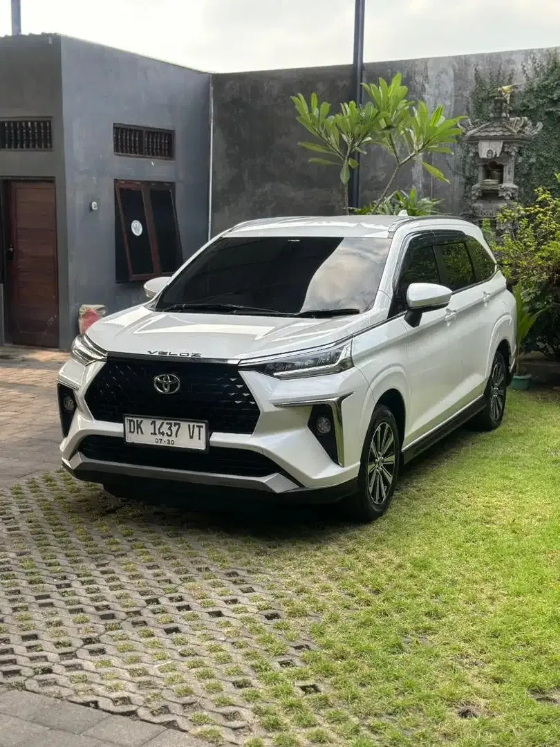 AVANZA VELOZ 2022 MANUAL LOW KM ISTIMEWA SIAP PAKAI - Image 2 of 10