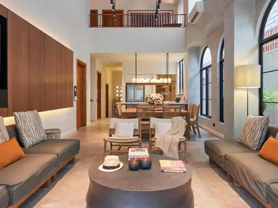 DIJUAL / FREEHOLD : Modern Villa 4 Beds, 1 MILE TO THE BEACH, SEMINYAK - OBEROI - Image 9 of 10