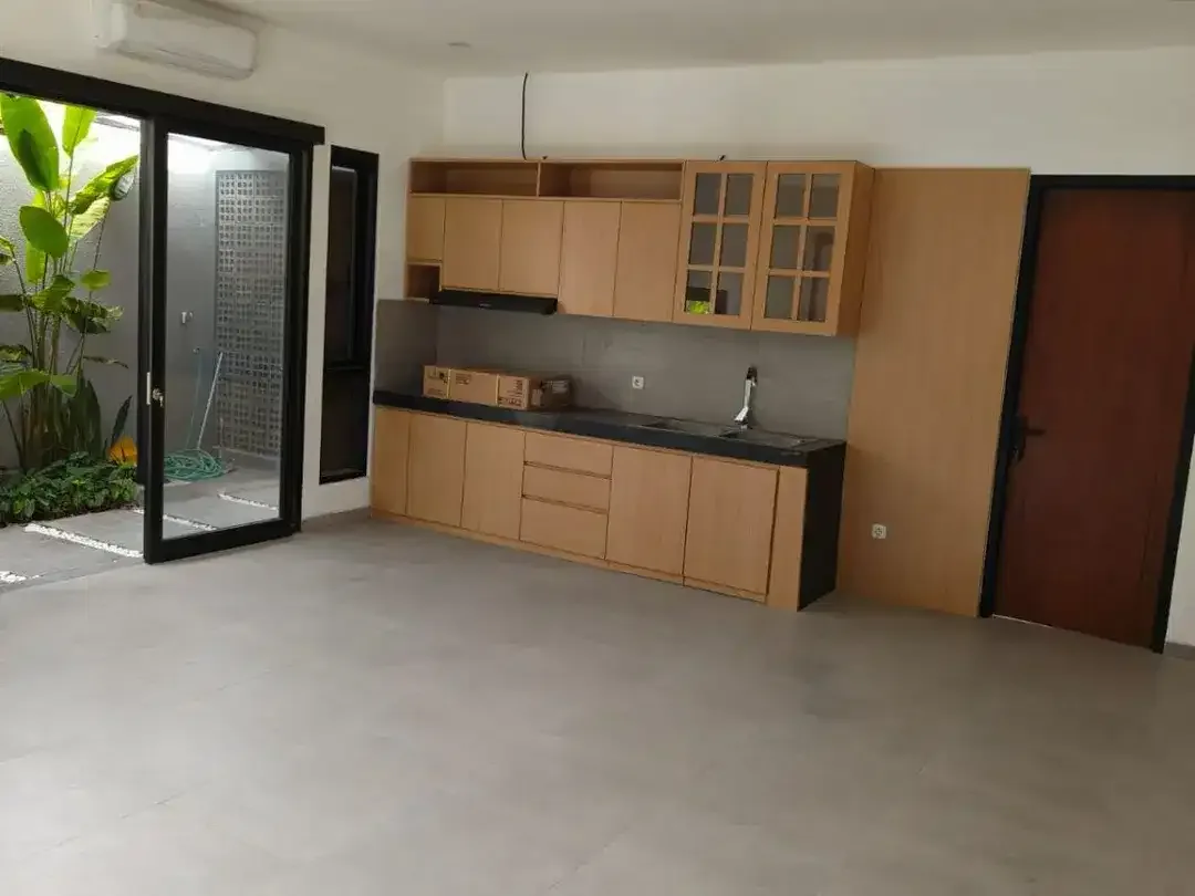 FOR RENT / SALE VILLA READY UNIT 3BR KAWASAN BEST LOCATION IN SANUR NEAR SINDHU BEACH - Image 7 of 9