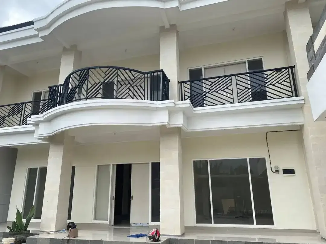 RUMAH SEMI VILLA DI JL PULAU ADI TEUKU UMAR DENPASAR - Image 3 of 9