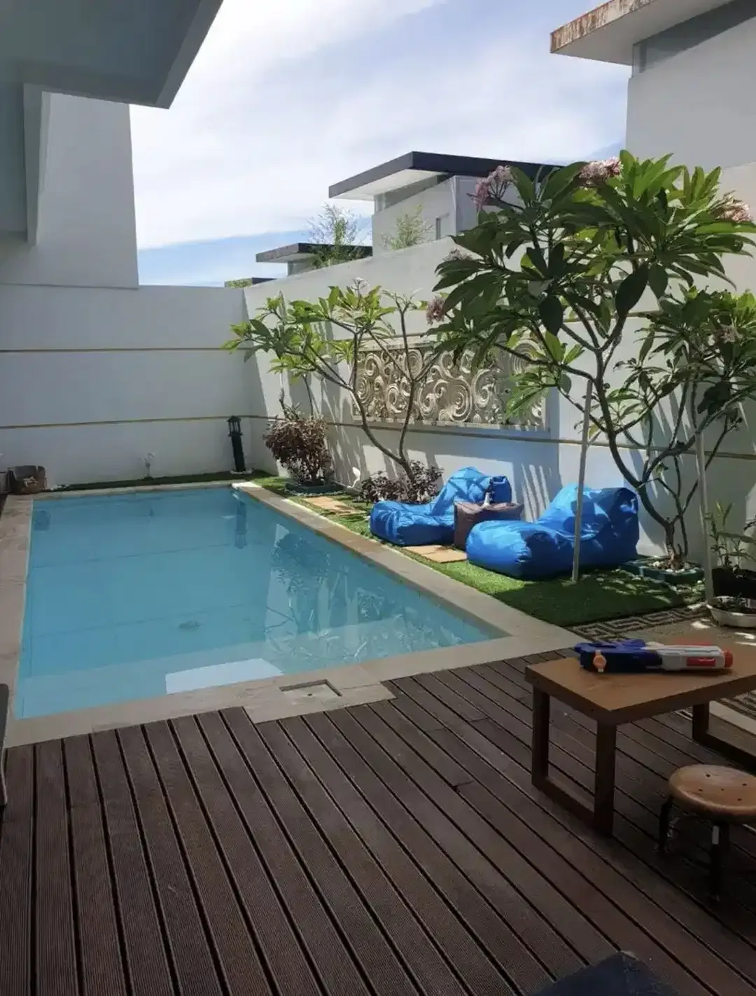 Villa Modern Style Jl Gedong Sari Mumbul - Image 1 of 10