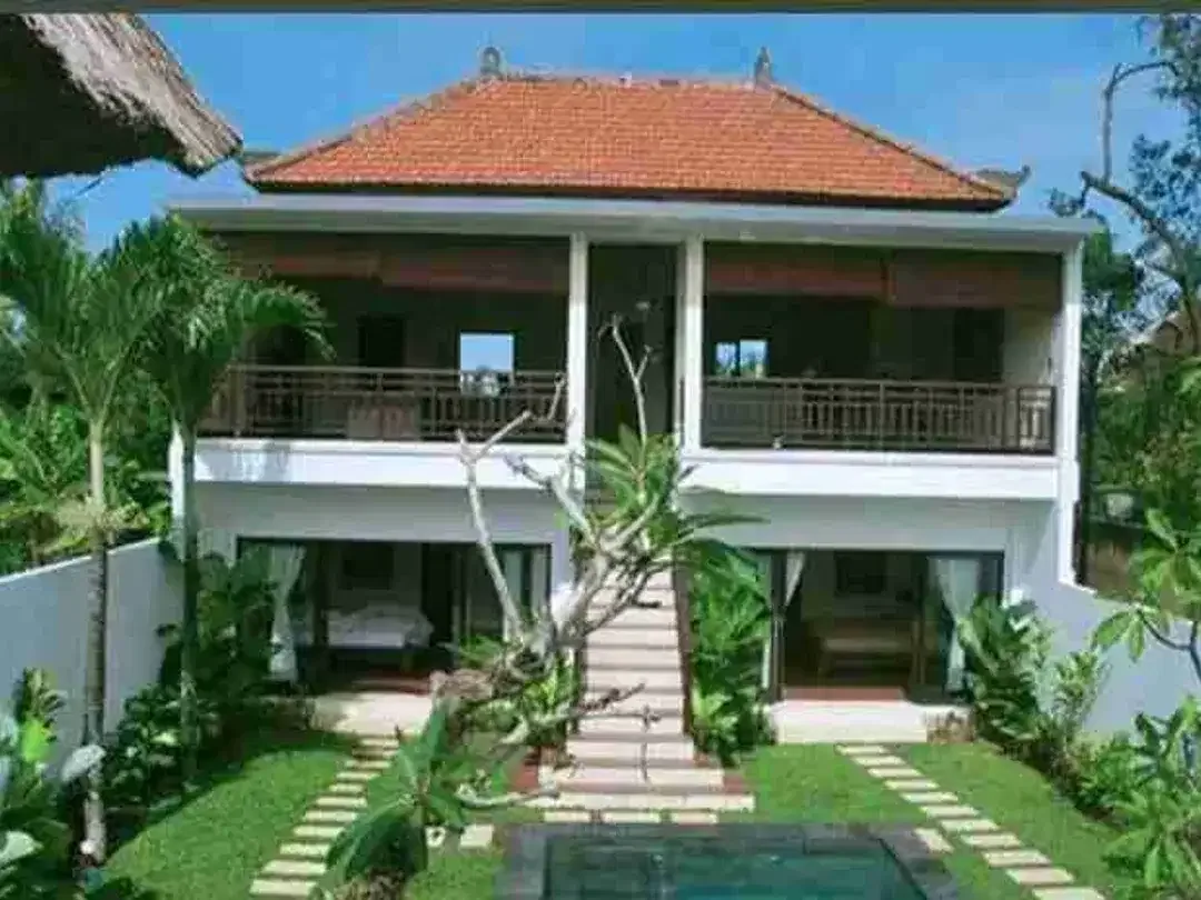 Vila Mewah Bernuansa Alam 3 Kamar di Pererenan Canggu Bali - Image 1 of 10