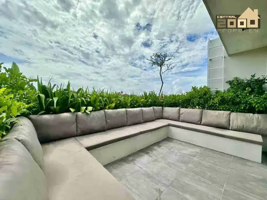 Beautiful rice field view villa for sale in berawa canggu - Image 4 of 10