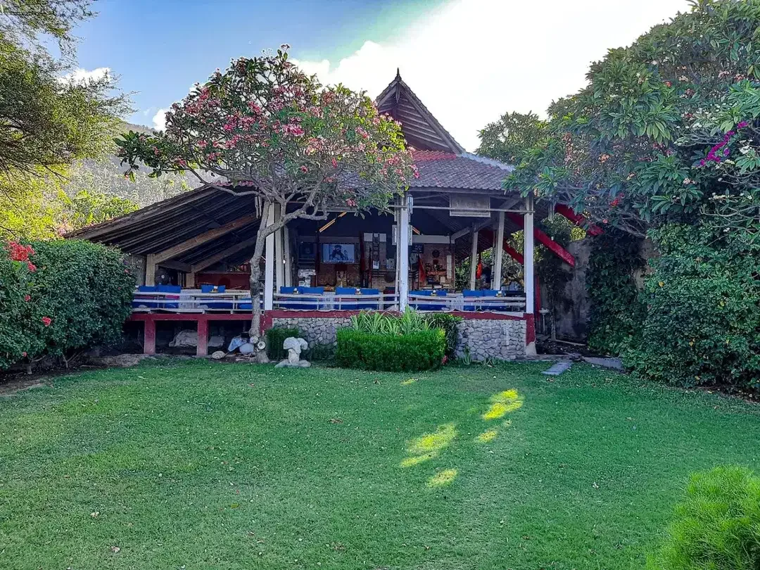 Dijual Villa Lokasi Strategis di Amed Karangasem Bali - Image 7 of 10