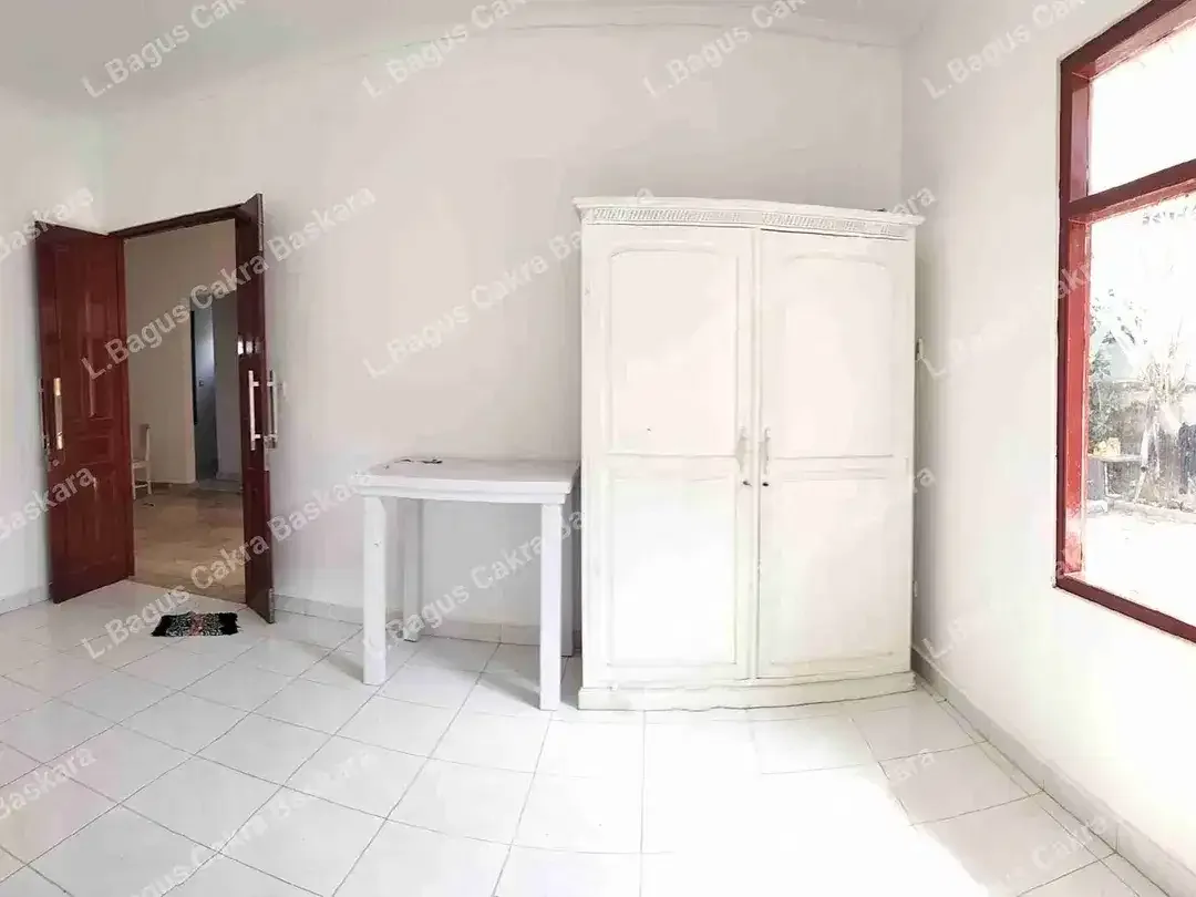 Disewakan Rumah 1 Lantai Luas di Denpasar
Panjer Denpasar Selatan - Image 6 of 10