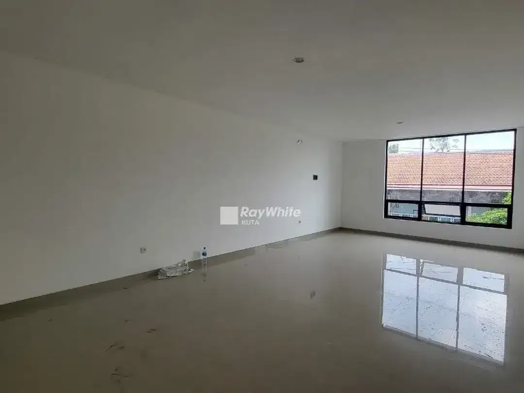 Ruko Komersial 2 Lantai di Jalan Umalas Dijual - Image 8 of 10