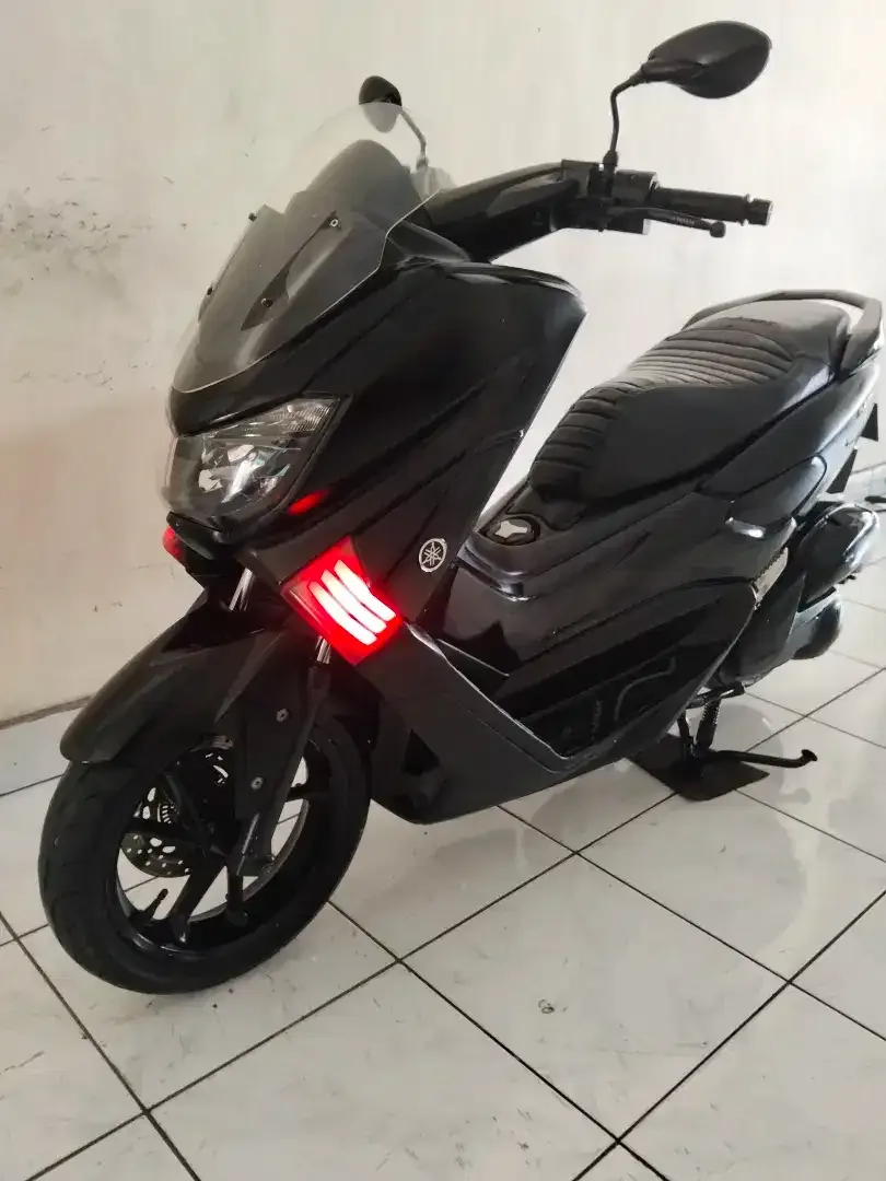 Yamaha NMAX Tahun 2016 Pajak Hidup Baru Dan Plat Baru Surat Lengkap - Image 1 of 6
