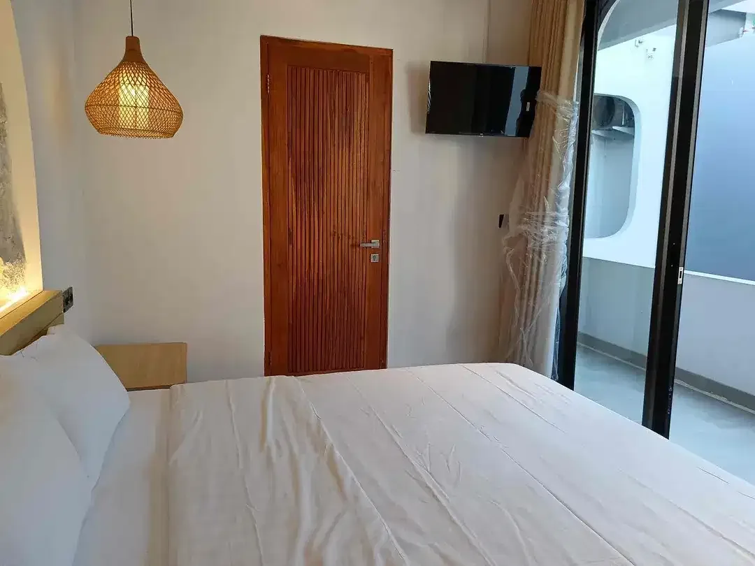 FOR SALE
BRAND NEW VILLA
3 BEDROOM MODERN melasti jimbaran bali - Image 9 of 10