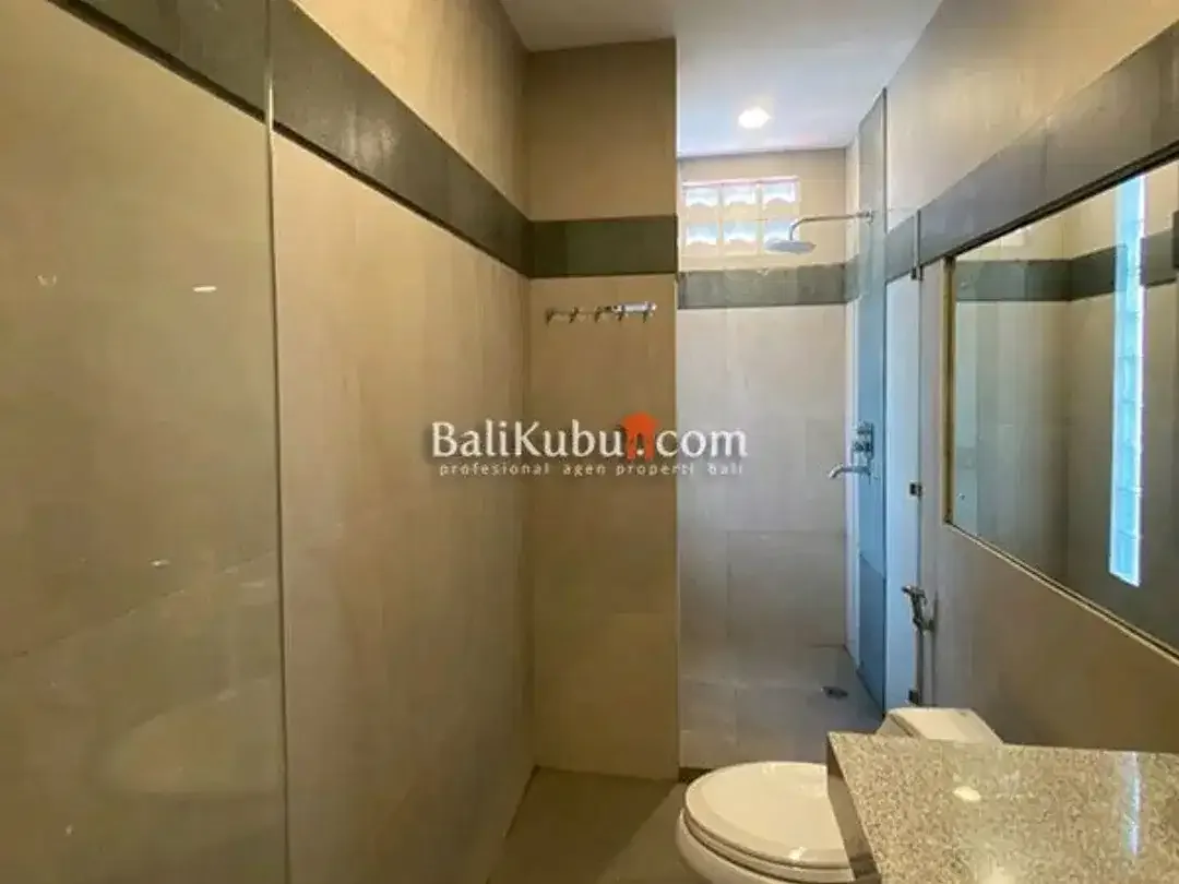 [AMR-080.GRT] Luxury 3-Bedroom Villa for Yearly Rent – Jl Tukad Balian, Denpasar - Image 10 of 10