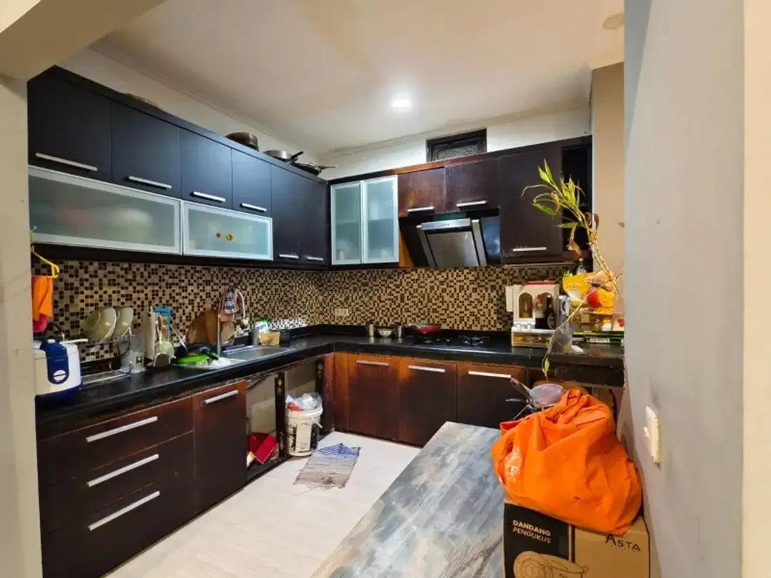 Rumah Modern Posisi Kuldesak di Tukad Pancoran - Image 4 of 10