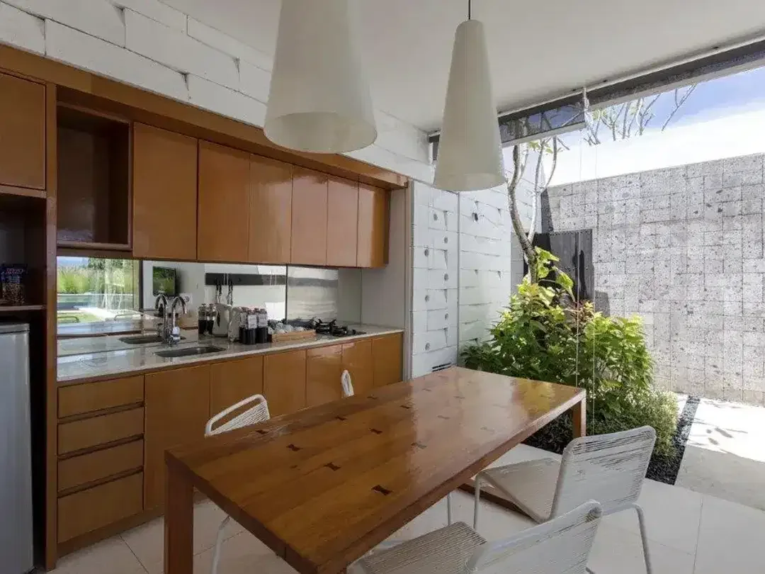 FOR SALE VILLA LUXURIOUS AT PECAYTU - Image 7 of 10