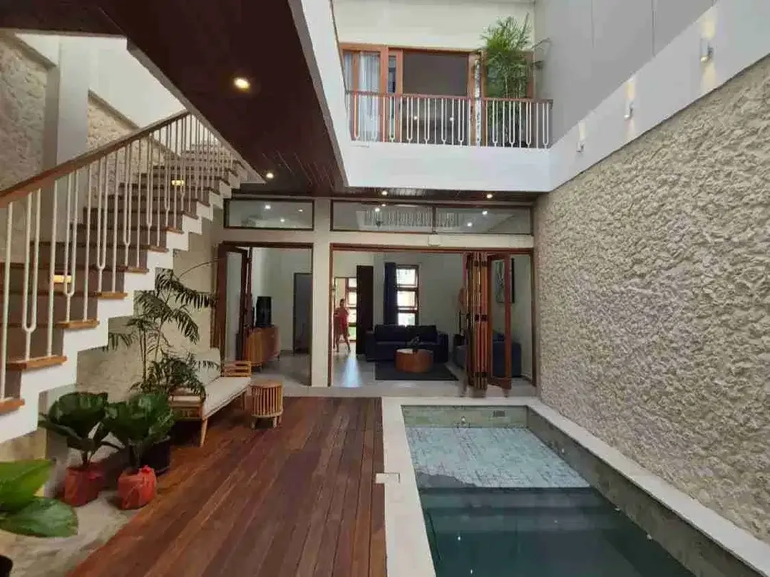 New Beautiful Cozy 3 floor Villa in Umalas - Image 2 of 10