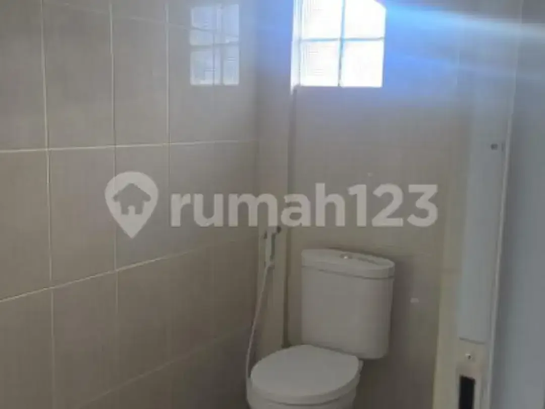 Dijual Ruko 3 Lantai Siap Pakai Strategis di Denpasar Utara - Image 6 of 10