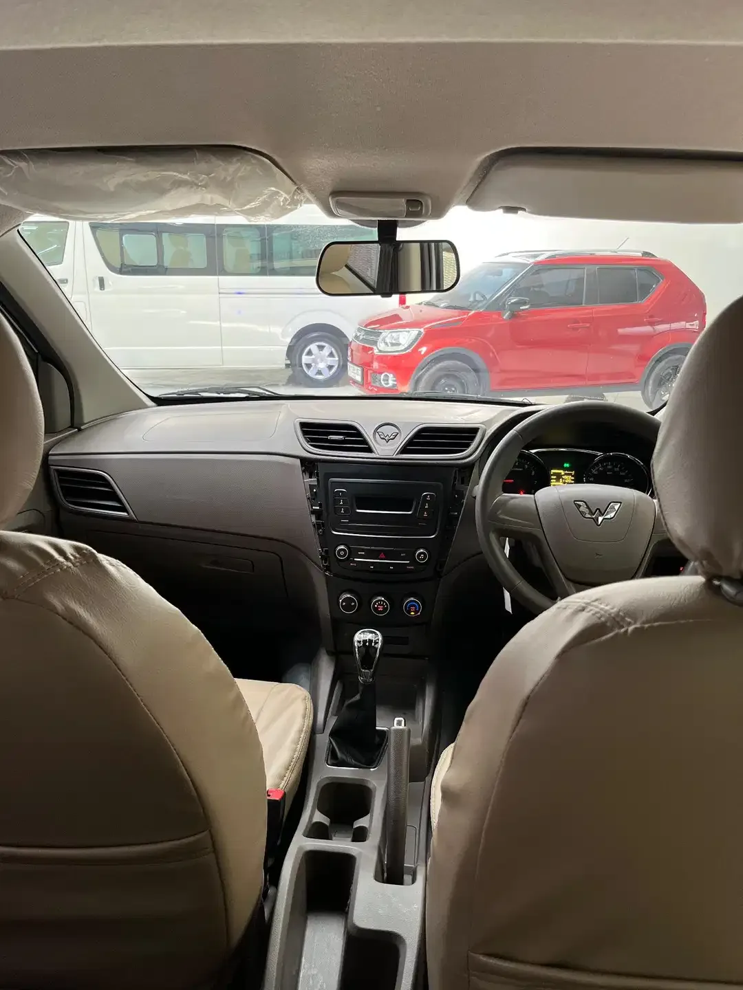 Wuling Confero DB 2023 Putih M/T 1.5cc - Image 5 of 5
