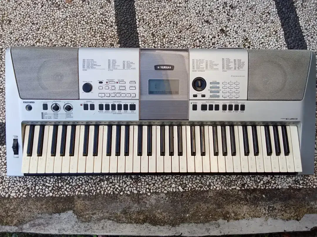 keyboard organ piano yamaha psr e413 - Image 5 of 5