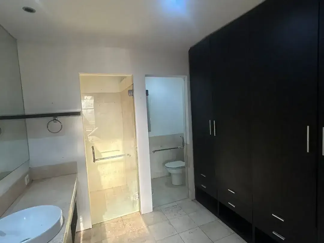 6 Bedroom Villa for sale in Denpasar Barat, Bali - Image 6 of 10