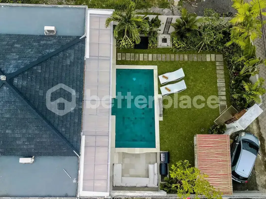 Modern 2 Bedroom Villa with Garden in Kerobokan - Image 6 of 10