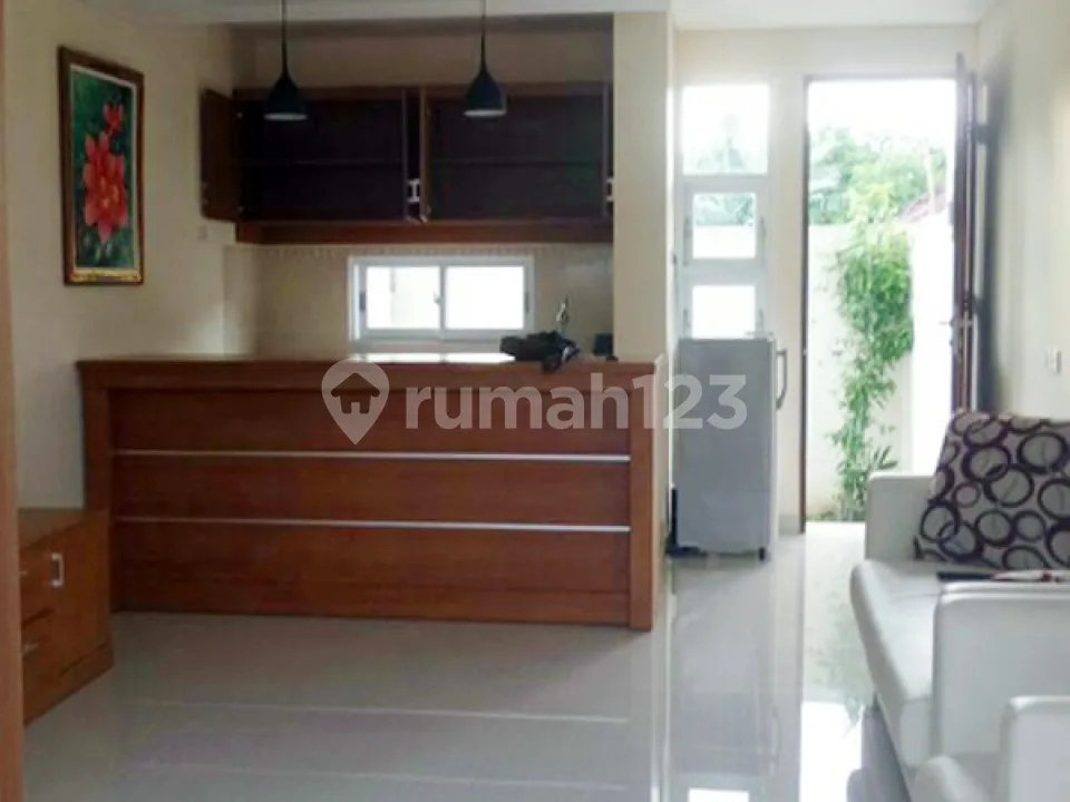 Amr-076.Sri | Apartement Suite Room Jl Raya Niti Mandala Renon Denpasar - Image 3 of 4