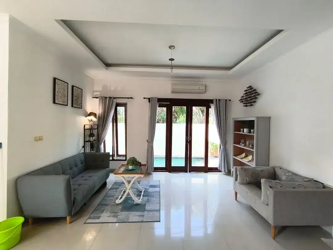 Disewakan – Villa Menarik 2 Lantai, Fully Furnished di Kawasan Mumbul, Nusa Dua - Image 8 of 10
