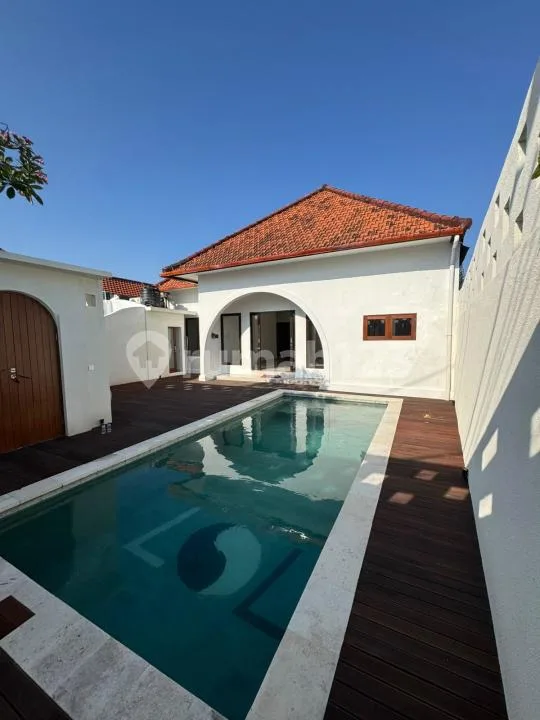 Beautiful Private 3-Bedroom House With Large Pool In Canggu | Vb 064 - Image 1 of 4