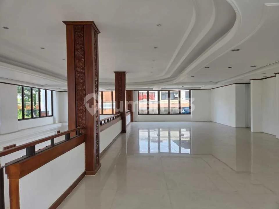 Gedung Strategis Pb Sudirman Denpasar Bali - Image 1 of 4